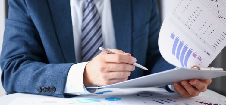 Kleinunternehmer: Vorsteuerabzug vor und nach einem Wechsel Kleinunternehmer: Vorsteuerabzug vor und nach einem Wechsel