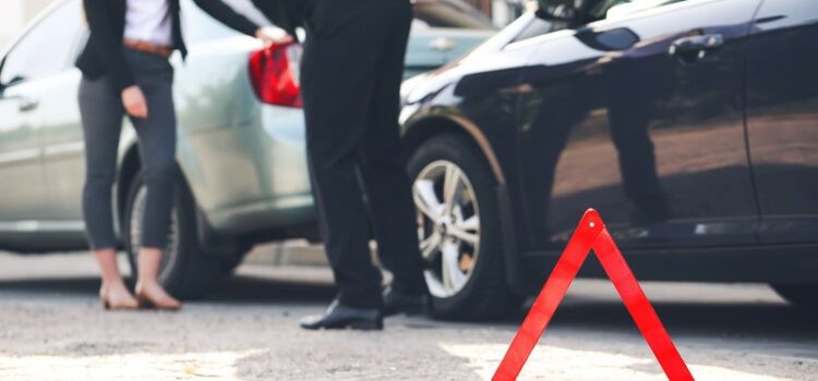 Unfall mit einem Firmenwagen auf einer privaten oder betrieblichen Fahrt